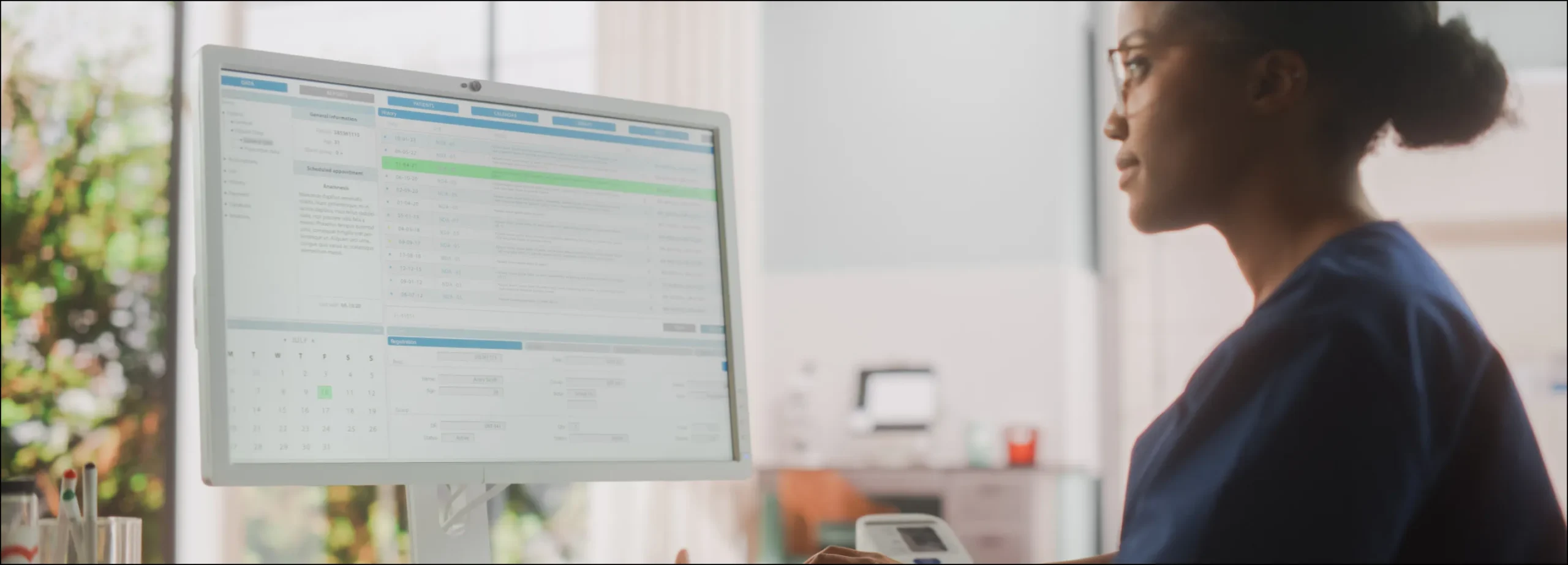 Healthcare professional using a patient management and healthcare data platform